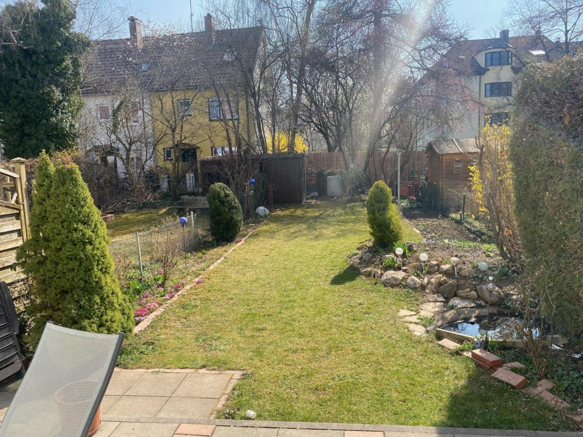 Gemuetliche Privatzimmer Mit Geteiltem Bad, Kueche Und Garten Munich Exterior photo